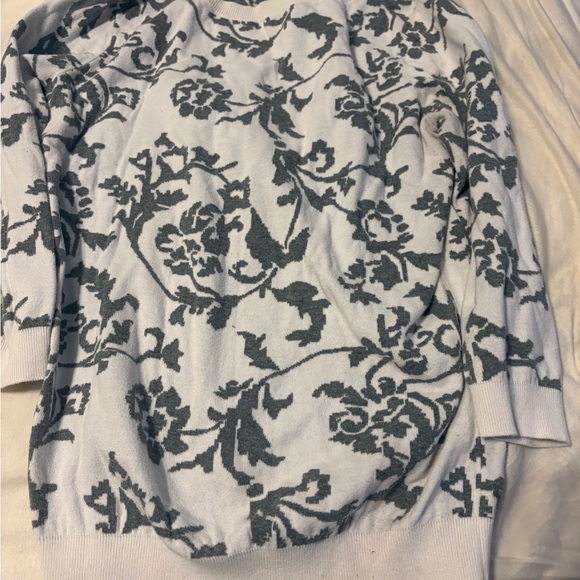 LOFT Sweaters - LOFT Gray Floral Crew Neck Sweater